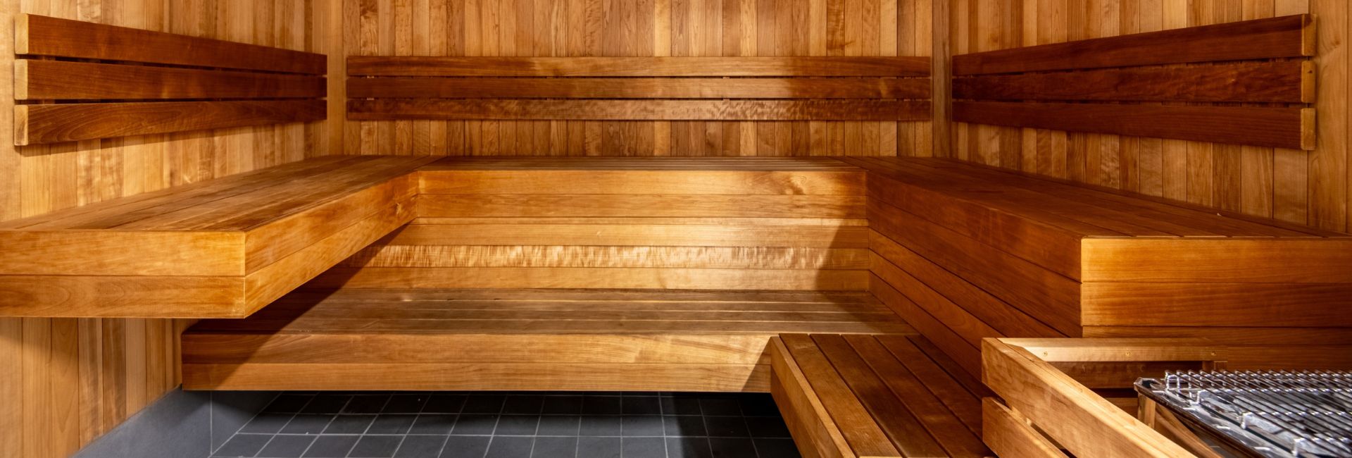 a spacious sauna at peak health gym post falls in idaho